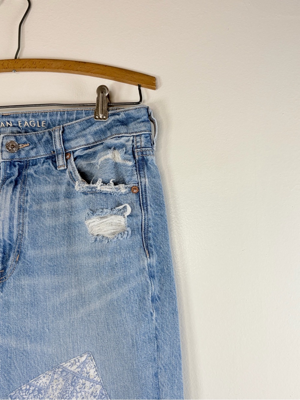 American Eagle Outfitters Patchwork Mom Straight Jean - Picture 4 of 8